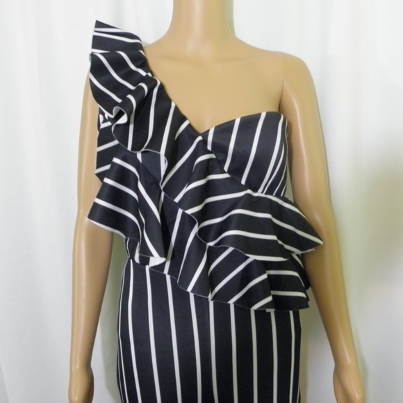 Striped One Shoulder Ruffle Frill Jumpsuit - Picture 3 of 8